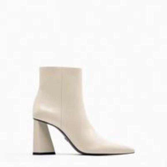 ZARA -Triangular Heeled Ankle Boot - Picture 1 of 10
